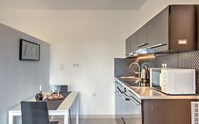 Downtown Rose Garden Apartments Whit Garage Opcional